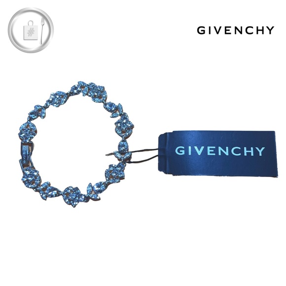 Givenchy - Picture 4 of 4